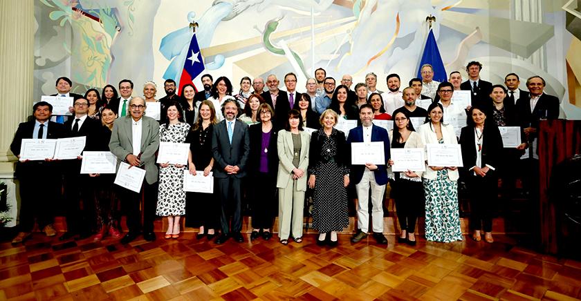 Universidad de Chile distingue a las y los mejores docentes de pregrado de este 2024